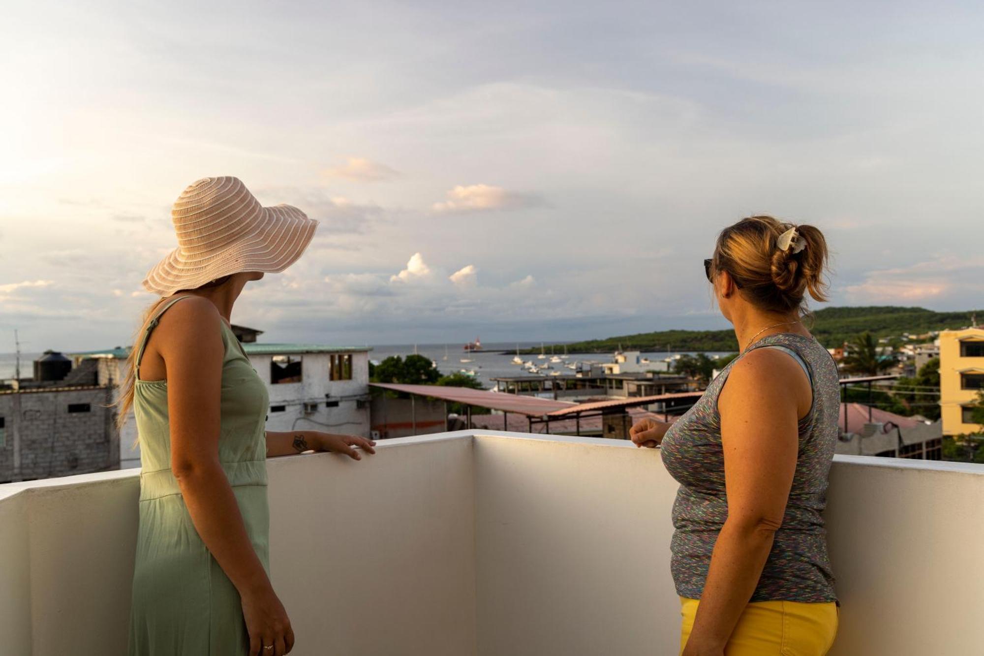 Galapagos Planet Hotel Puerto Baquerizo Moreno Ngoại thất bức ảnh